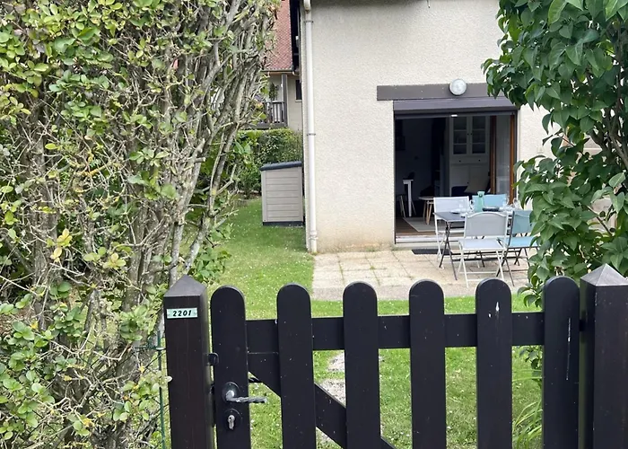 **Cottage 6 Pers A Cabourg - Proche Plage Et Thalasso, Jardin, Parking, Wi-Fi Gratuit** - Fr-1-487-358